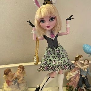 Ever after high Bunny Blanc doll